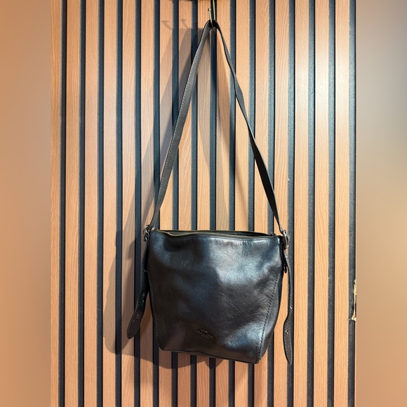 Coach Dufflette Leather Crossbody Bag Black Zip Closure Slightly Pebbled - Picture 1 of 10
